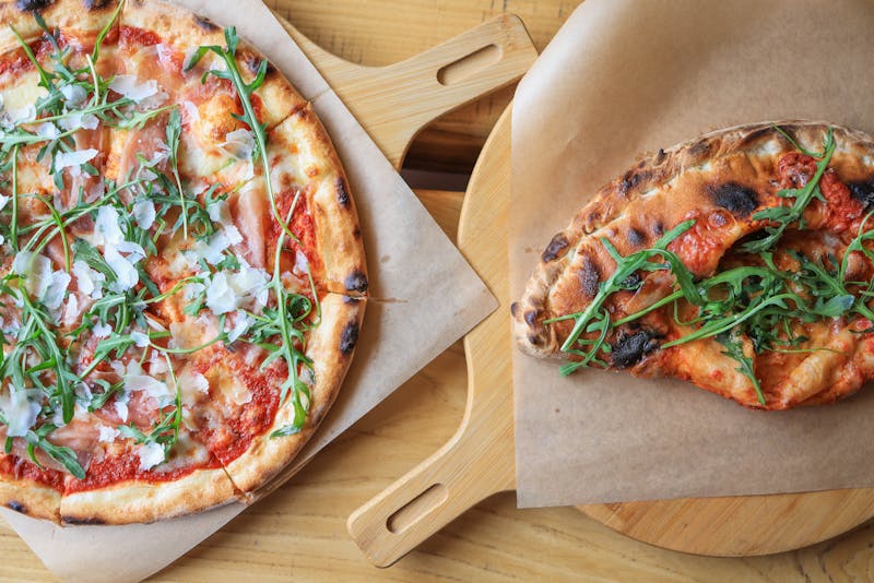 Cauliflower crust custom modpizza for gluten-conscious diners